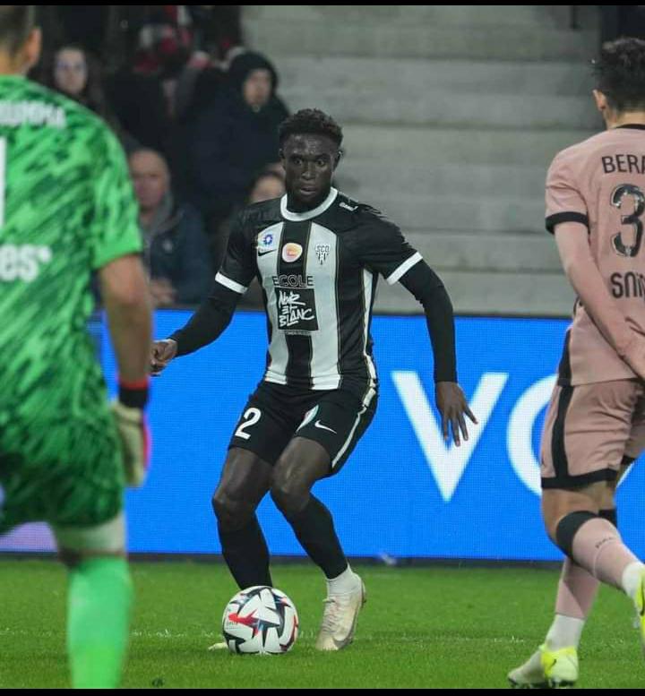 Lyon s’impose dans le derby, Rennes sombre, Reims et Montpellier respirent, Nice sauve le nul face à Lille, Paris se rassure